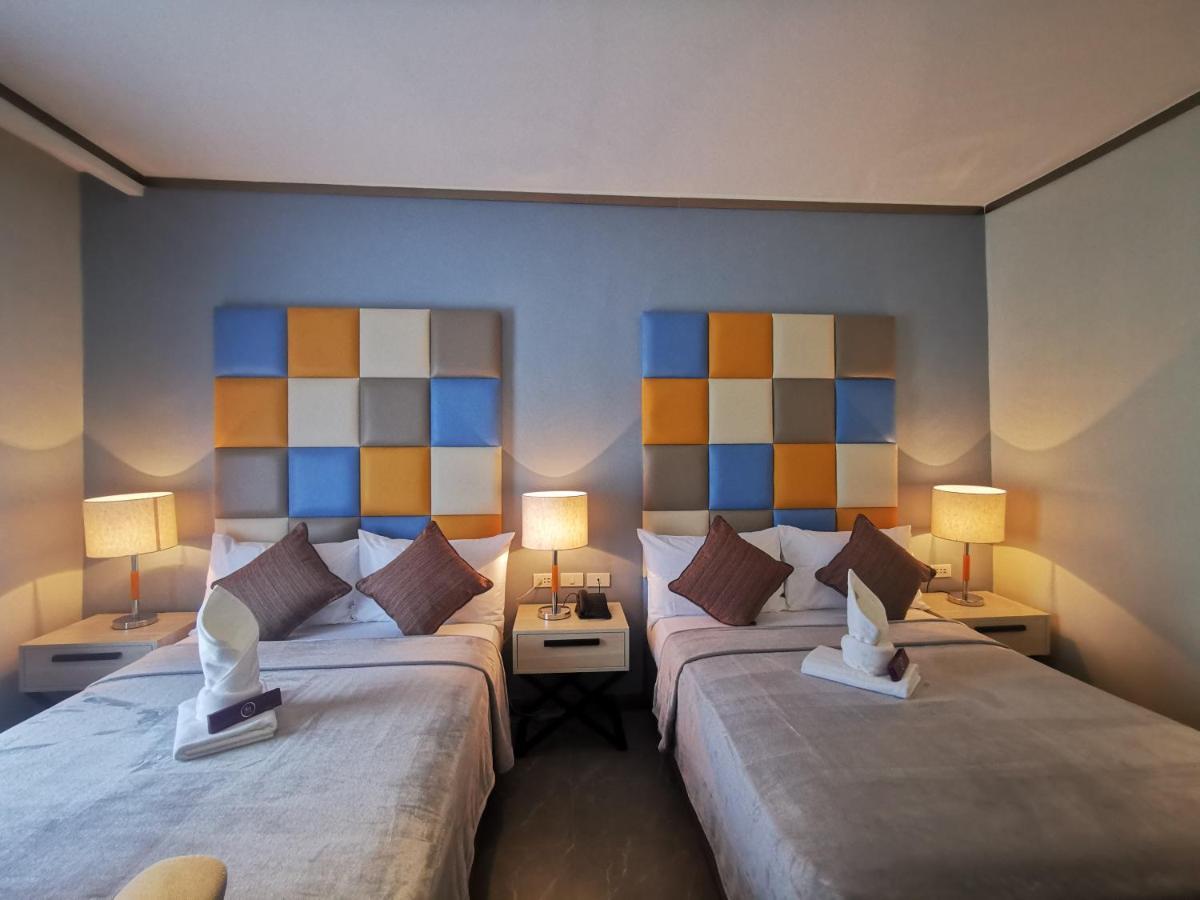 Yes Hotel Pandi Bulacan Esterno foto